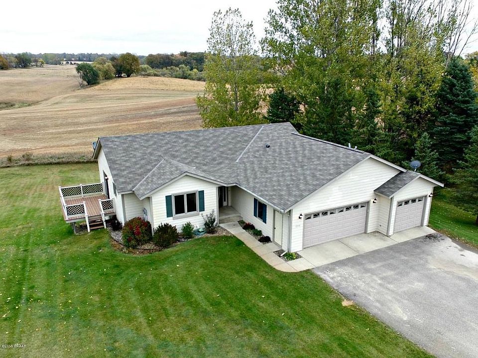 1st image of 3940 Sunny Brook Dr NW