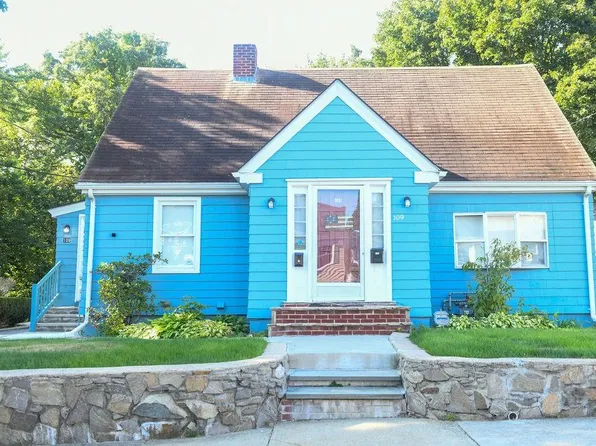 109 Bliss St, East Providence, RI 02914