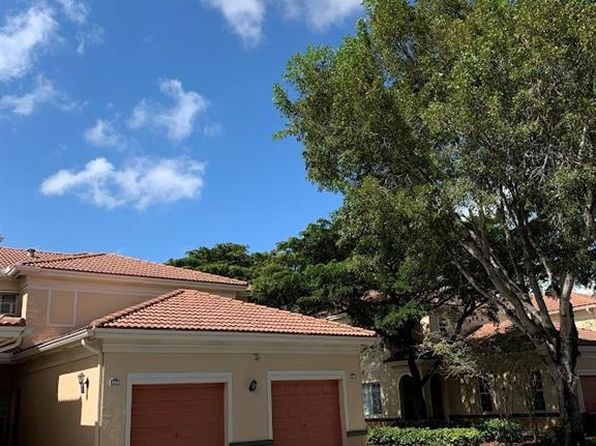 2565 Centergate Dr APT 204