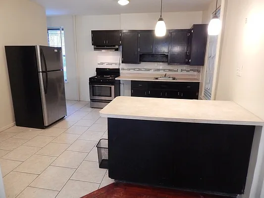 Rented by Brownstone Property Group | media 26