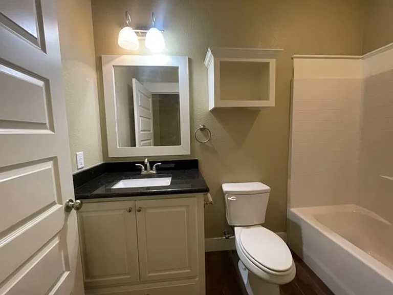 1041 Cabernet Dr — Photo 16