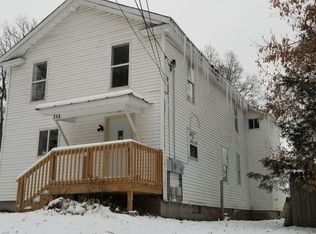 712 E Washington St, Ionia, MI 48846