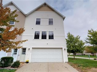 1038 10th Ave NW, Altoona, IA 50009