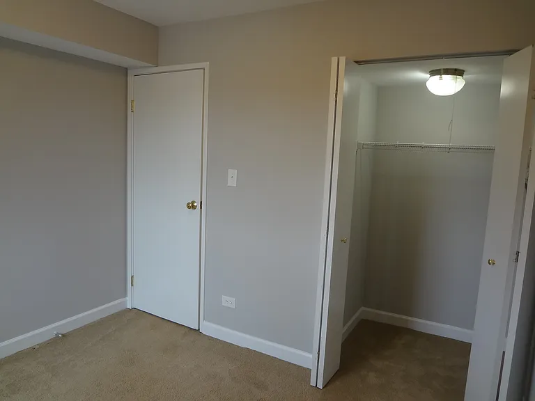 929 Casey Ct #6 — Photo 13