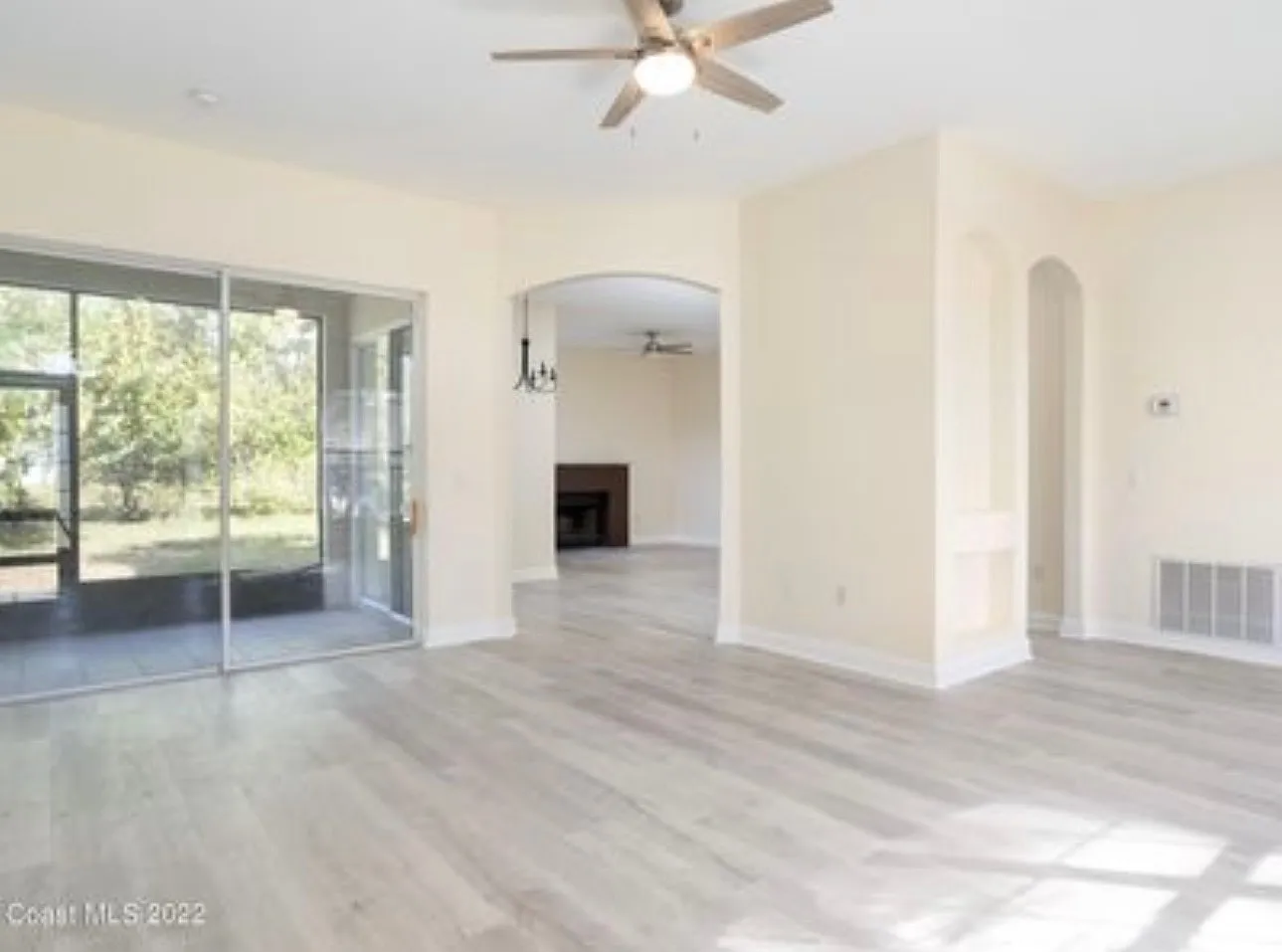 3 bed, 1536 sqft, $2,800 — Photo 2