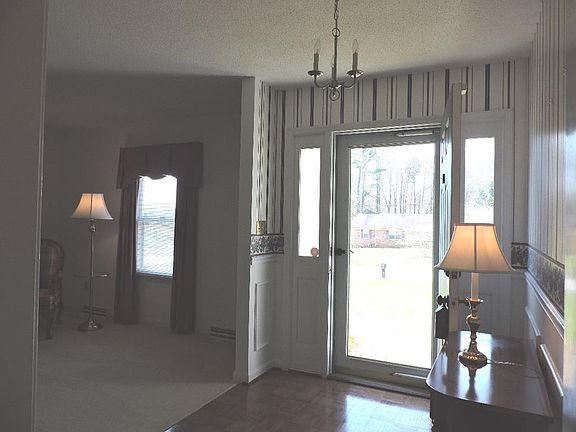 2nd image of 80 Turner Ashby Ct
