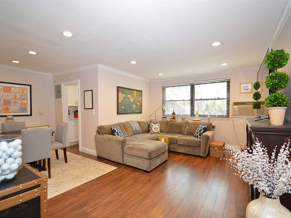 1st image of 5749 246th Cres