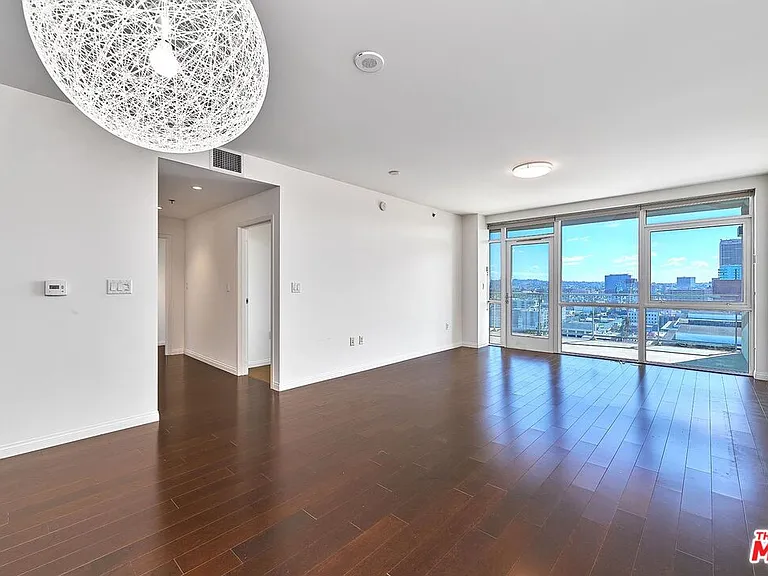 3785 Wilshire Blvd #2008 — Photo 4