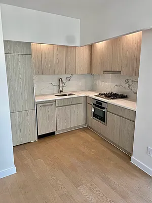 Rented by E Realty International Corp | media 8
