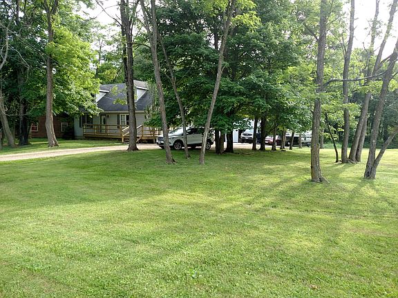 5th image of 4004 Larch Pl