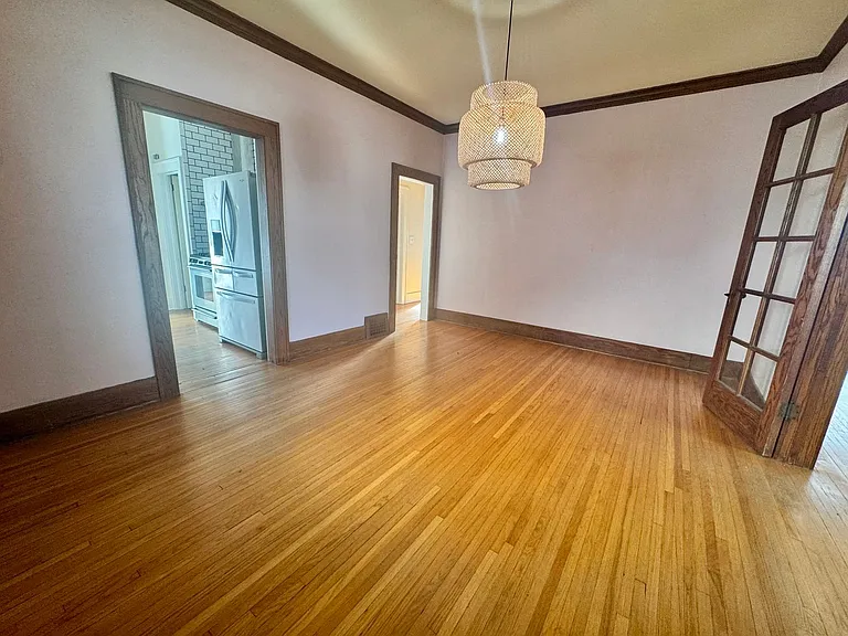 810 S 35th St — Photo 13