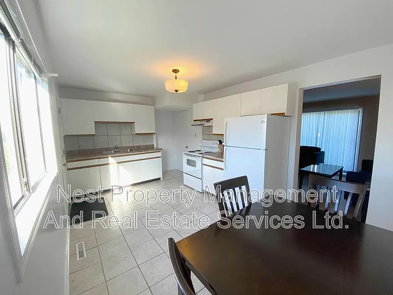 2 bed, 1.0 bath, $1,895 — Photo 4