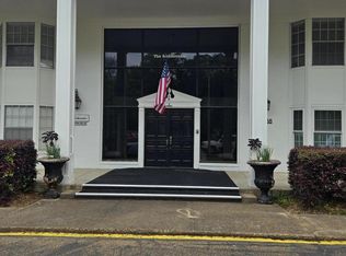 5025 Wayneland Dr APT B12, Jackson, MS 39211