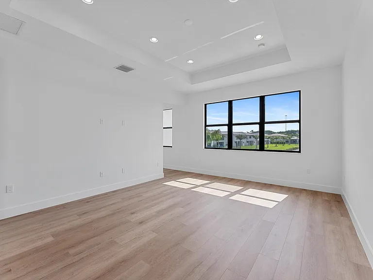20062 Hirono Ln — Photo 28
