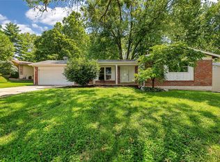 5 Willow Brook Ct, Saint Charles, MO 63301
