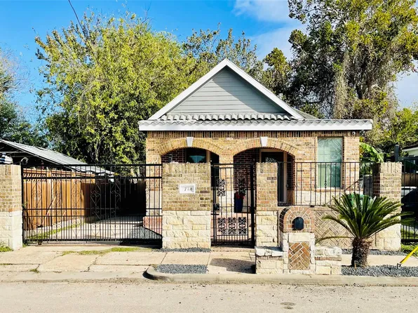 1714 Mary St #A, Houston, TX 77026