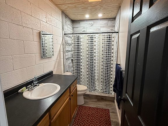 5th image of 1523 E Michigan Ave