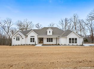 580 Forrest Dr, Pea Ridge, AR 72751