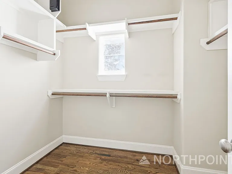 2710 Cohn Gdn — Photo 6