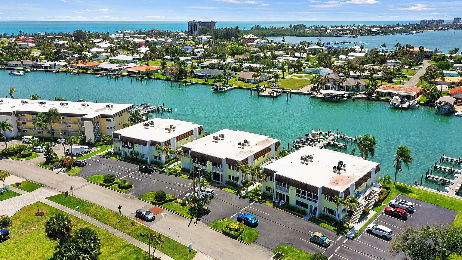 1315 Bayshore Dr — Photo 3