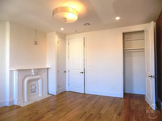 Rented by Blue Egg Realty Corp | media 16