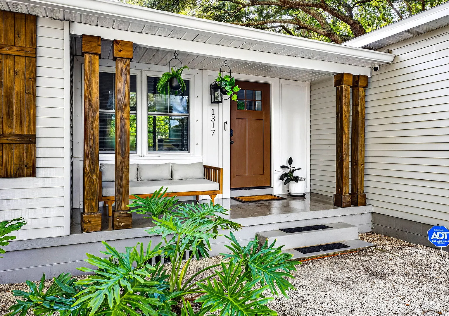 Oakshade Retreat | 3BR Home w/ Deck & Grill — Photo 1