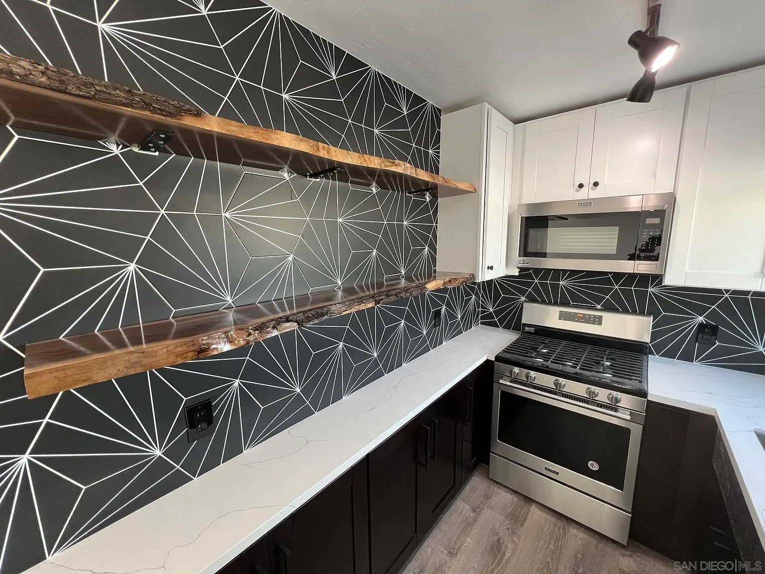 1 bed, 1.0 bath, 650 sqft, $2,750 — Photo 3