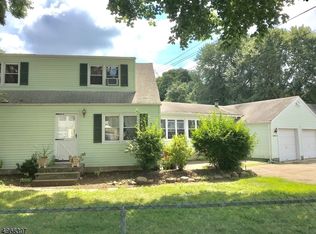 2 Ward Pl, Kenvil, NJ 07847