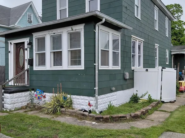 406 W Washington Ave, Pleasantville, NJ 08232