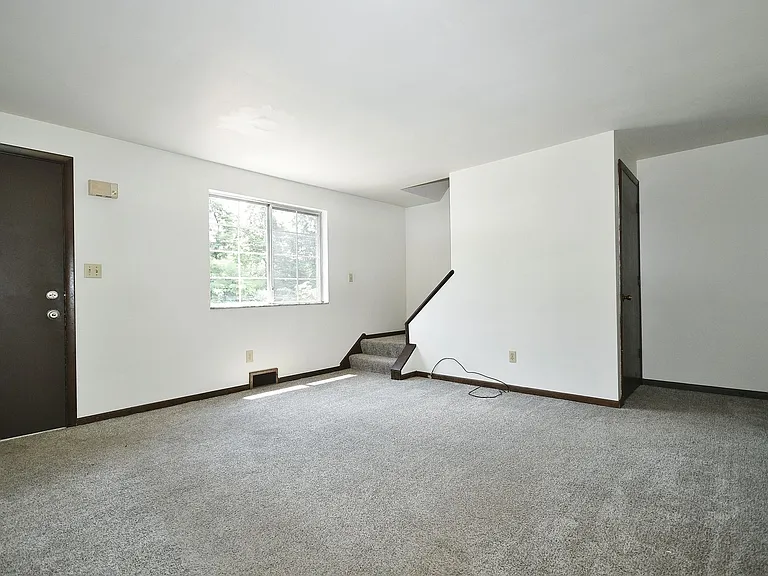 427 Manor Rd #3 — Photo 7