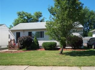 15294 Sylvia Dr, Brookpark, OH 44142