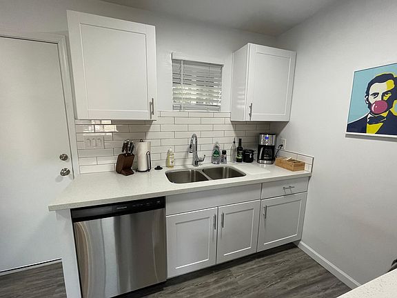 5th image of 3944 E Earll Dr #1