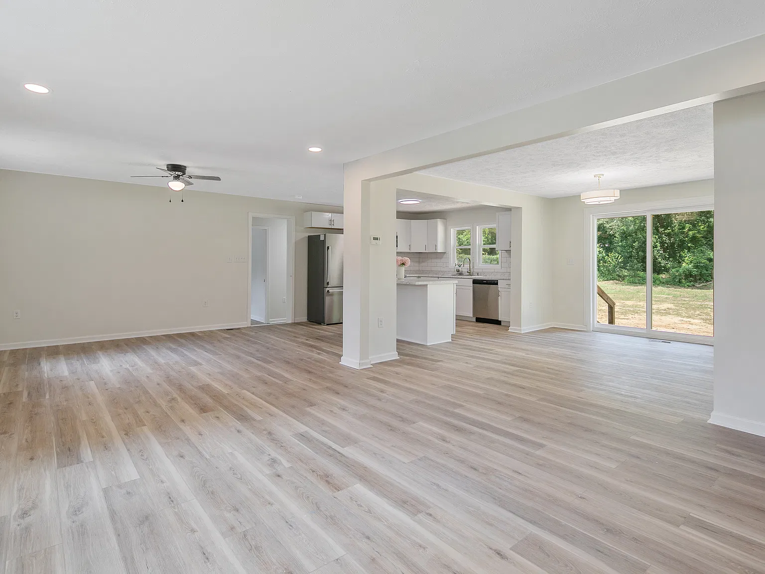 3 bed, 1480 sqft, $1,600 — Photo 4