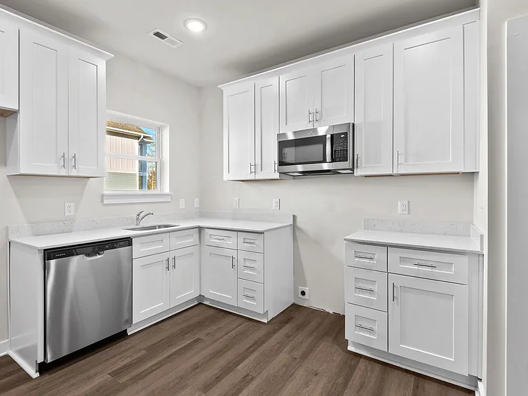 227 S 11th St #205 — Photo 8
