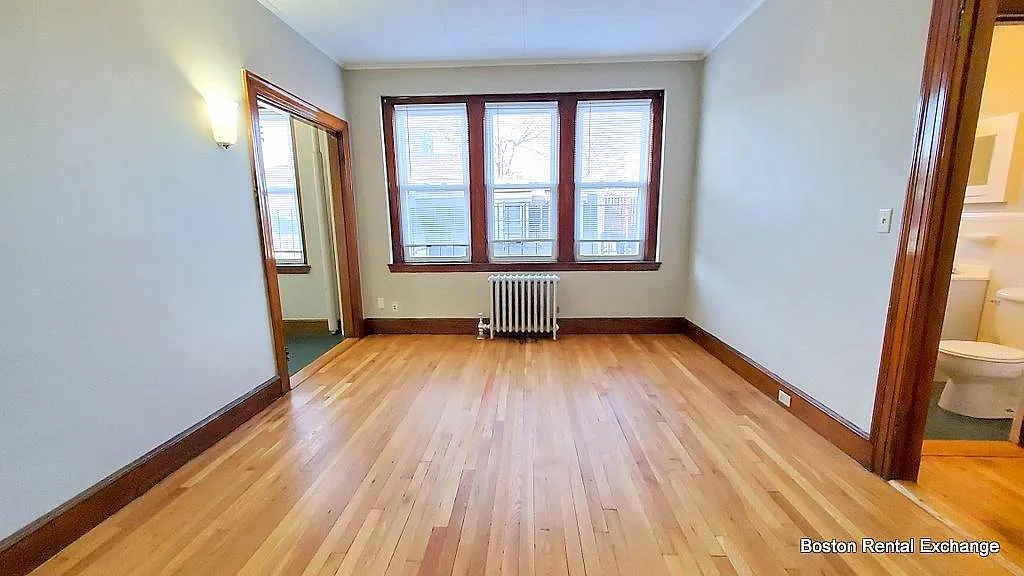 123 Orchard St — Photo 2