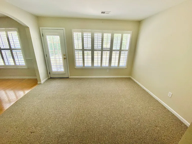 Sunroom_05082021