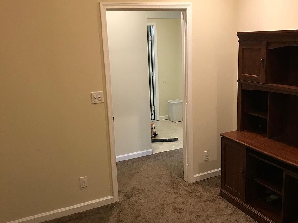 Office has a walk in closet and desk included