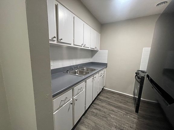 2nd image of 1033 Cross Keys Rd #5