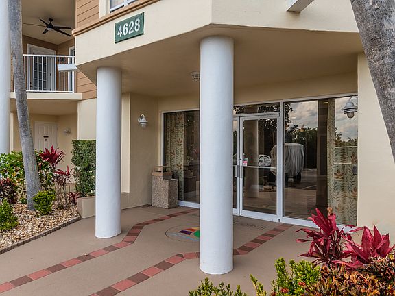 4th image of 4628 Harbour Village Blvd Unit 2405