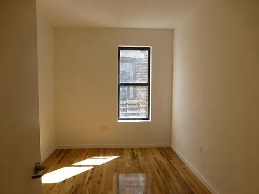 Rented by Bohemia Realty Group | media 20