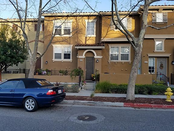 3rd image of 815 Batista Dr