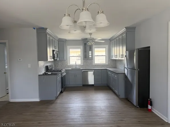 62 Brookline Ave Floor 2, Nutley, NJ 07110