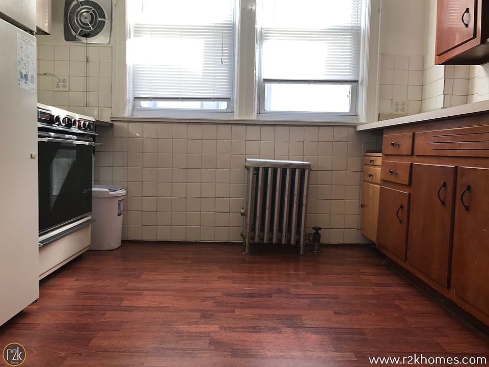 1st image of 2624 18th St APT 2F