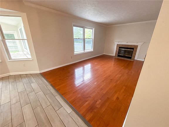 3rd image of 3563 Huntertown Rd