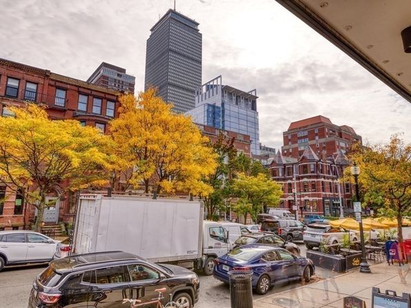 229 Newbury St APT 2
