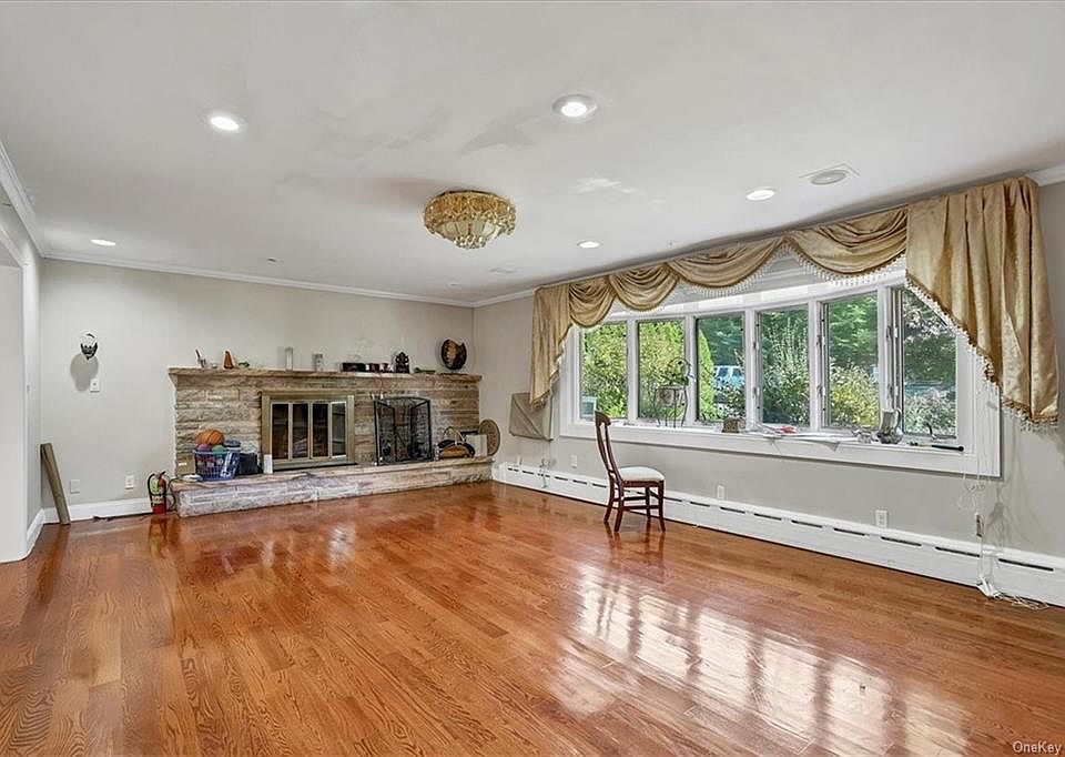 1380 Longview Ave, Peekskill, NY 10566 MLS H6217104 Zillow