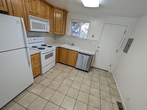 4th image of 1443 S 320 E #328
