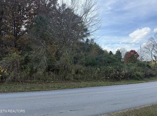 919 Nina Delozier Rd, Maryville, TN 37804