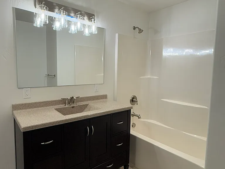 Full spacious bathroom.