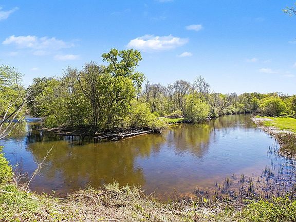3rd image of 4381 W Pine River Rd